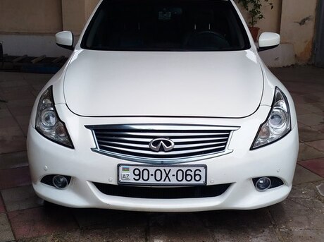 Infiniti G25 2012