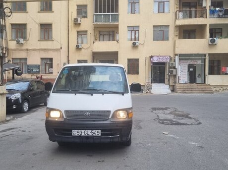 Toyota HiAce 1998