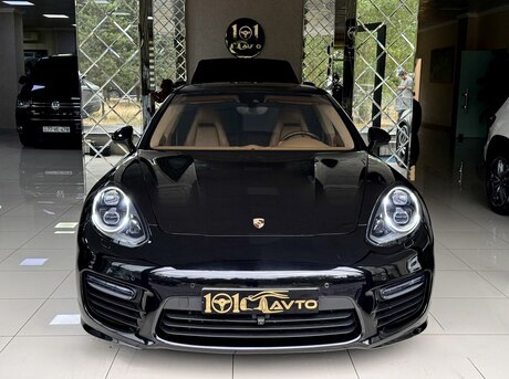 Porsche Panamera GTS