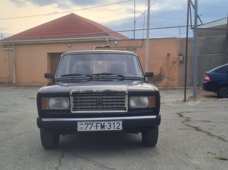 LADA (VAZ) 2107 2011