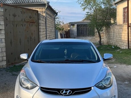 Hyundai Elantra 2011