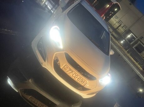 Hyundai i40 2012