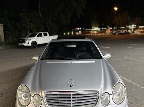 Mercedes E 240 2002