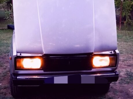 LADA (VAZ) 2107 2010