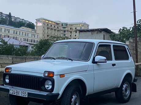 LADA (VAZ) Niva 2012