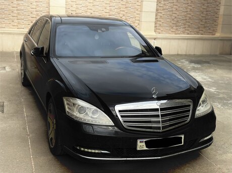 Mercedes S 500