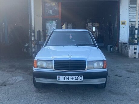 Mercedes 190 1990