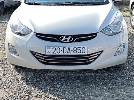 Hyundai Elantra 2011