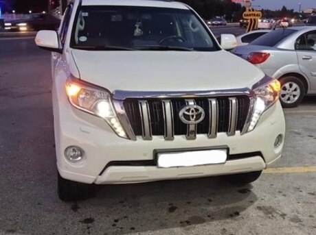 Toyota Land Cruiser Prado 2013