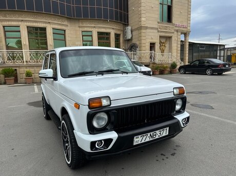 LADA (VAZ) Niva 2013