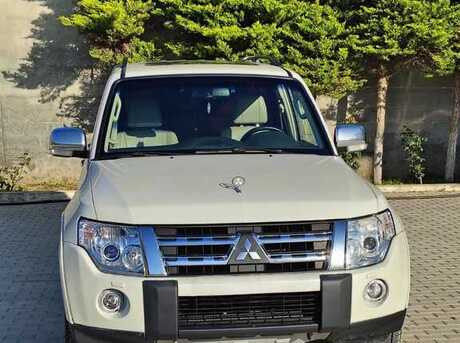 Mitsubishi Pajero 2008