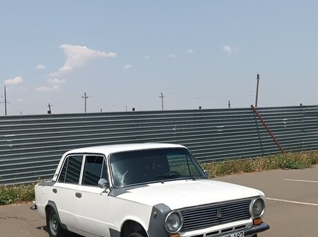 LADA (VAZ) 21011 1980