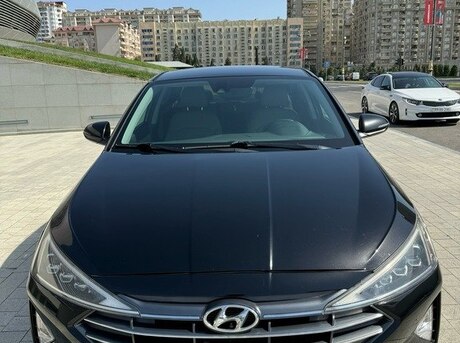 Hyundai Elantra 2018