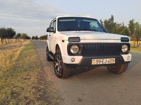 LADA (VAZ) Niva 2013