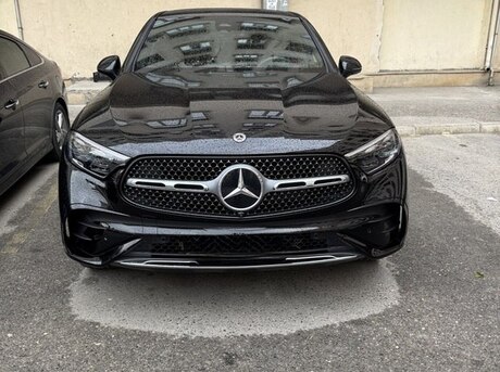 Mercedes  2024