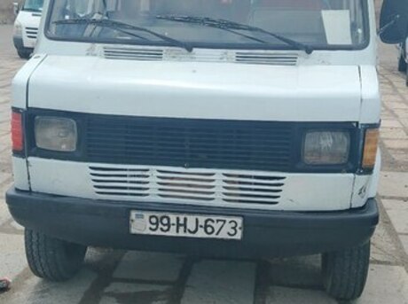 Mercedes 208 D 1990