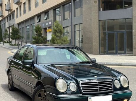 Mercedes E 230