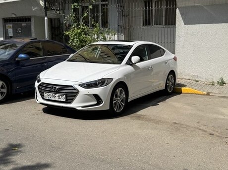 Hyundai Elantra 2017