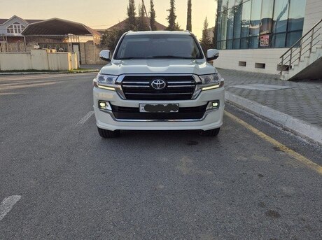 Toyota Land Cruiser 2010