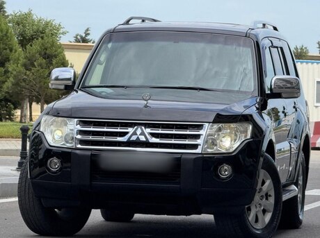 Mitsubishi Pajero 2012