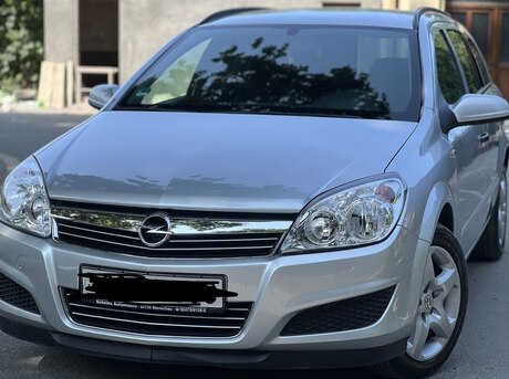 Opel Astra 2008