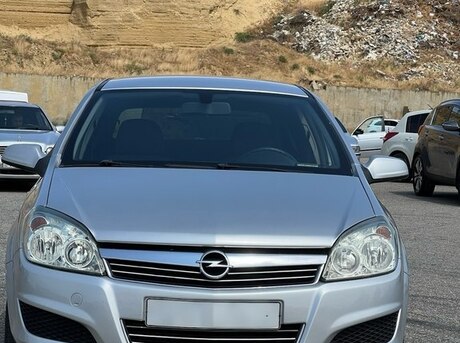 Opel Astra 2009