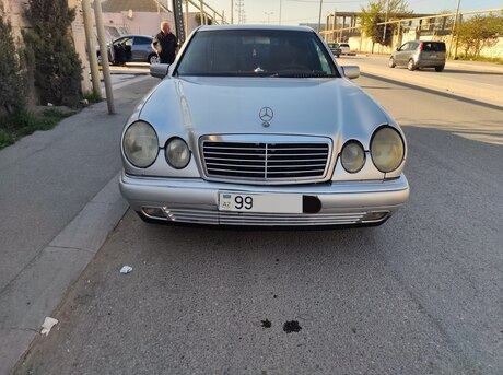 Mercedes E 240 1998