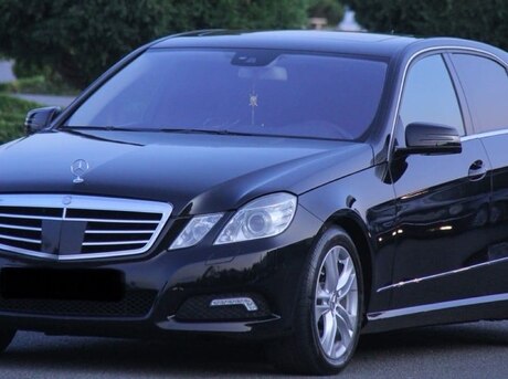 Mercedes E 350 4MATIC 2011