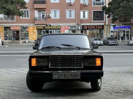 LADA (VAZ) 2107 2010