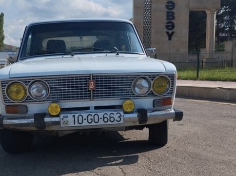 LADA (VAZ) 2103