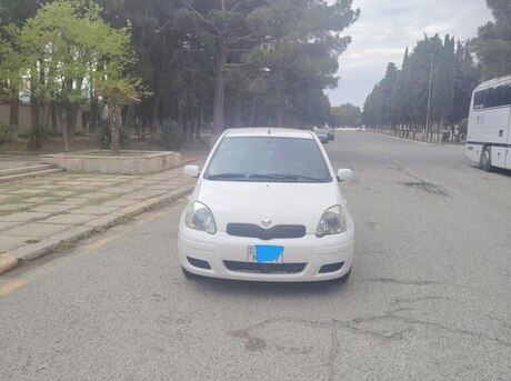Toyota Vitz 2002