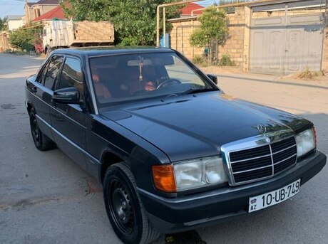 Mercedes 190 1990