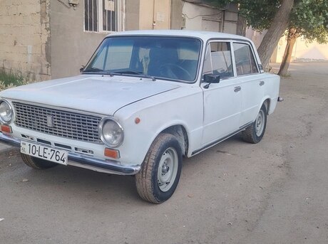 LADA (VAZ) 21011 1981