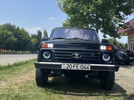 LADA (VAZ) Niva 2023