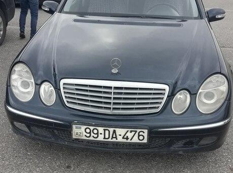 Mercedes E 220 d 2003