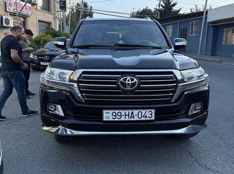 Toyota Land Cruiser