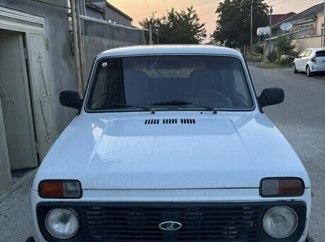 LADA (VAZ) Niva 2005