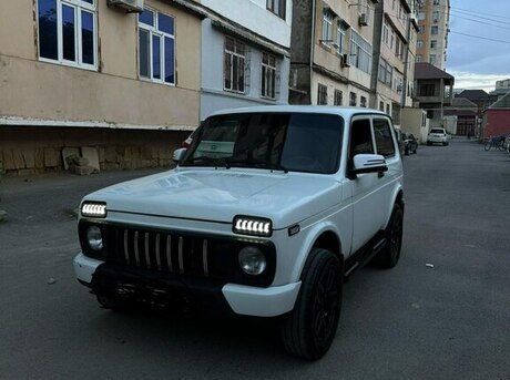 LADA (VAZ) Niva 2001