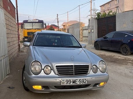 Mercedes E 200 2000