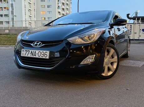 Hyundai Elantra 2012