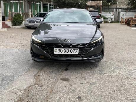Hyundai Elantra 2022