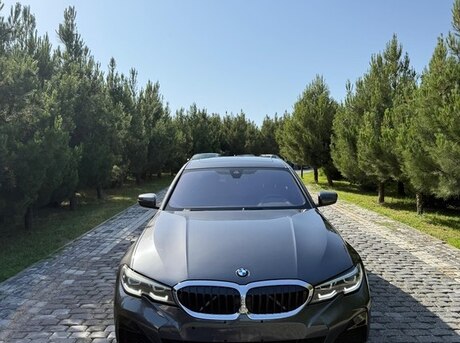 BMW 330