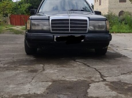 Mercedes E 200 d 1990