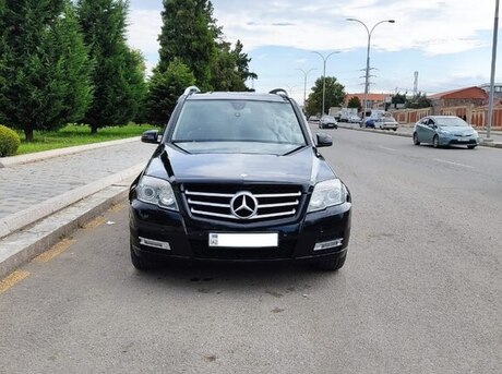 Mercedes  2010