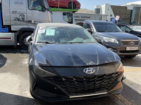 Hyundai Elantra 2022