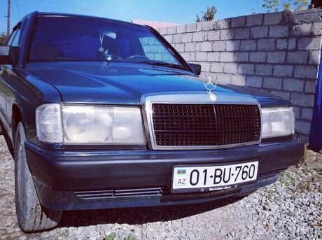 Mercedes 190 1987