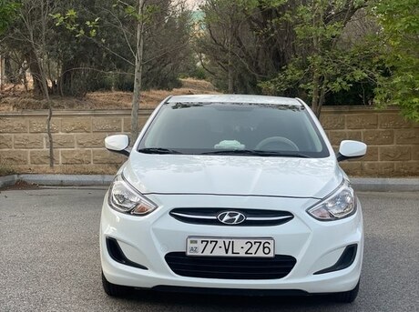 Hyundai Accent 2015