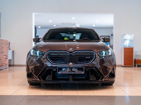 BMW M5