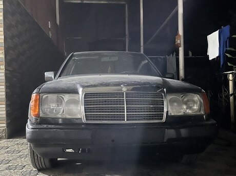 Mercedes E 250 1987