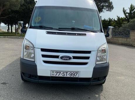 Ford Transit 2011